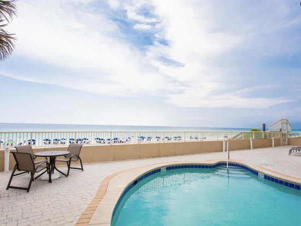 Destin Beach Vacation Condo Rental 4 bedrooms Sleeps 12